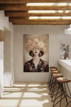 Face Behind the Flowers – vrouwelijk portret met bloemen in beige en goudtinten